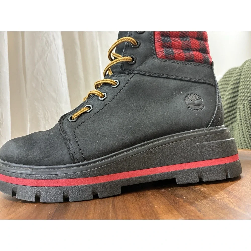 Timberland Black Red High Top Fur‎ Platform Boots for Women's Size 6, A2MBX 001